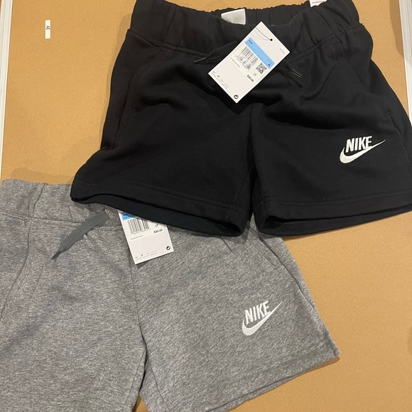 NIKE SHORTS x2 - Picture 2 of 3